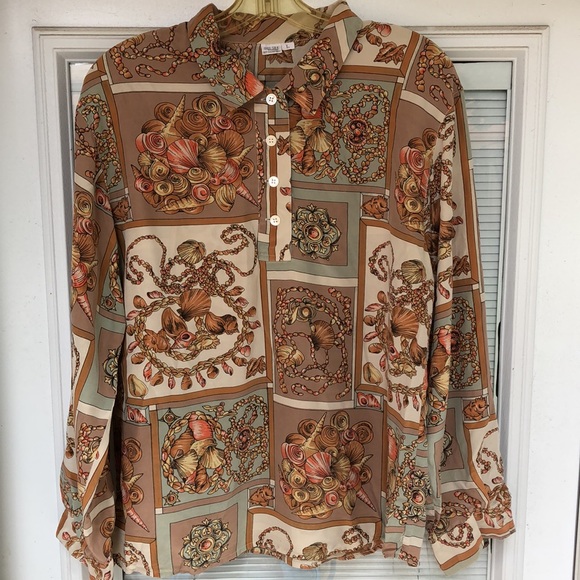 Tops - ✨✨ Host Pick! Vintage Silk Blouse with floral and sea-shell design